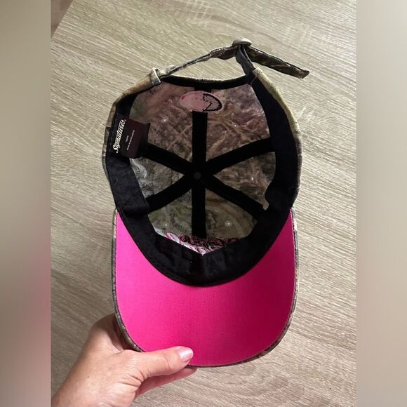 NWOT … MOSSY OAK Camouflage Cap with Pink Accents - Picture 3 of 3